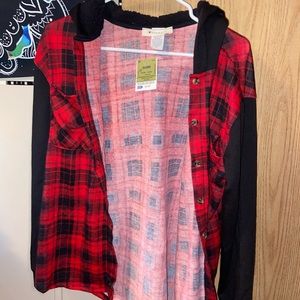 Never Worn Juniors Medium Flannel Hooded Long Sleeved Button Up
